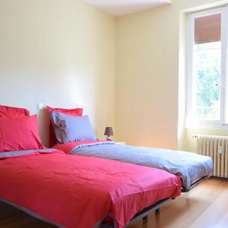 Spacieux A Avec Balcon Et Garage - Fr-1-498-48 Apartment *